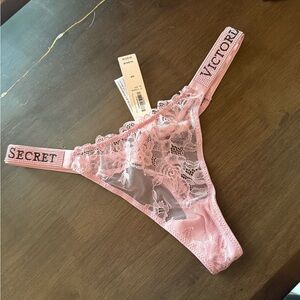 New Victoria’s Secret Very Sexy Shine Strap Lace Thong Panty in Dusk Rose Small
